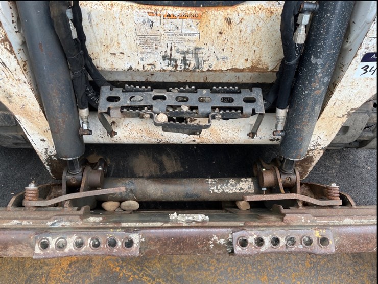 2019-bobcat-t590-image-11
