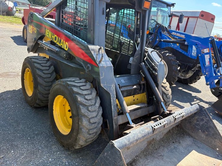 2005-new-holland-ls170-image-27