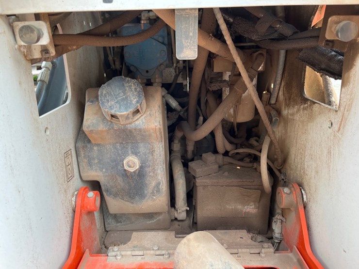 2020-bobcat-mt85-image-13
