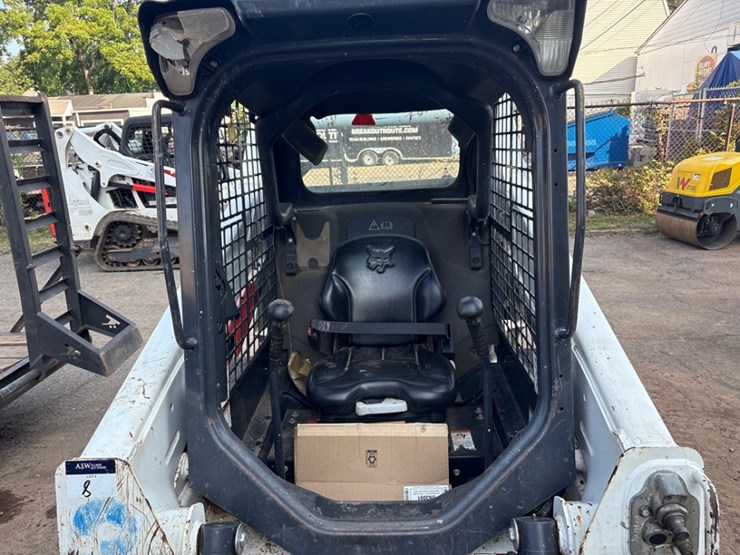 2018-bobcat-s570-image-9