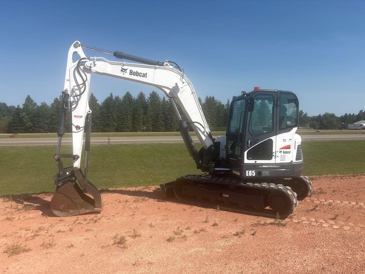 2016-bobcat-e85-image-24
