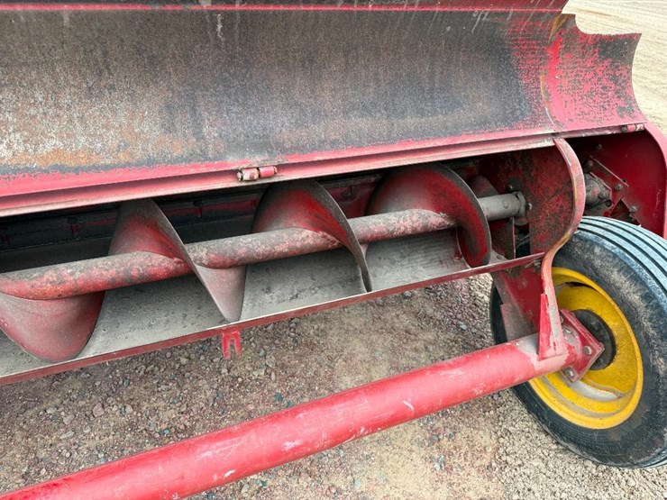 new-holland-38-image-19
