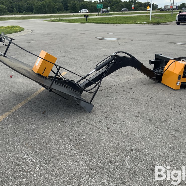 2025 GIYI Skid Steer Articulating Brush Cutter