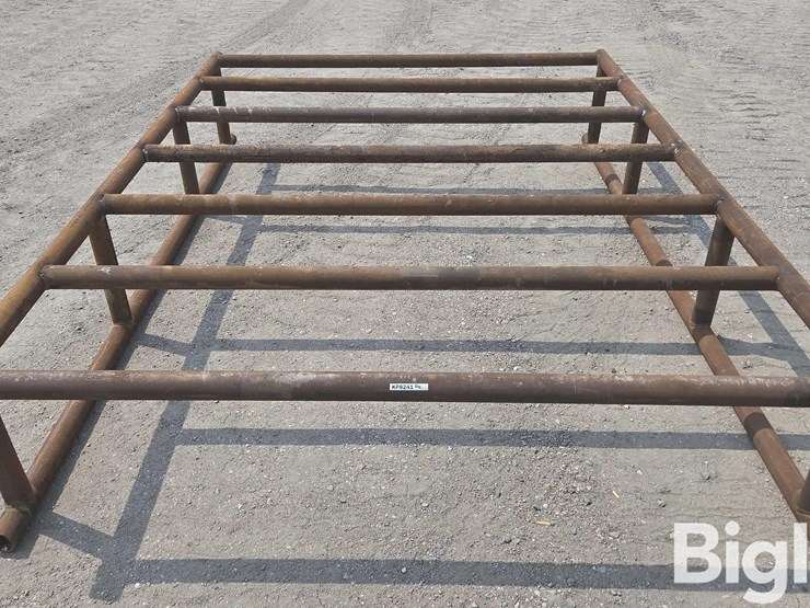 metal-stand-image-1