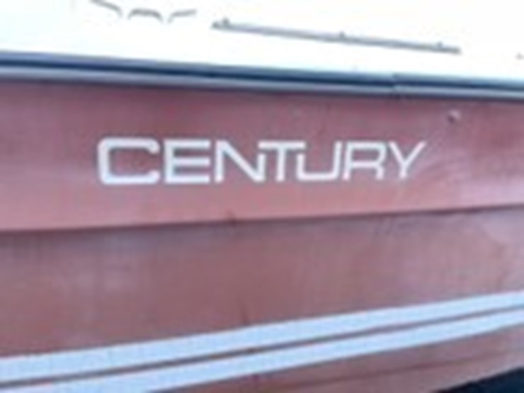 #6340-•-century-22'-boat-(no-title)-image-6