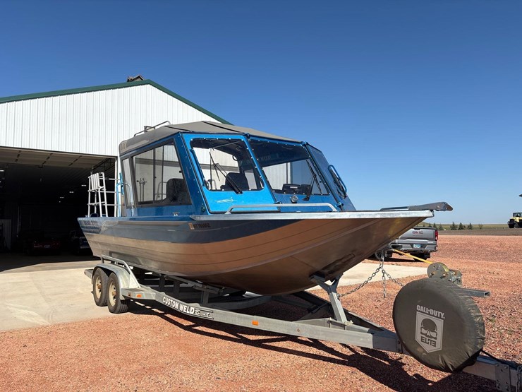custom-weld-white-water-special-boat-image-4