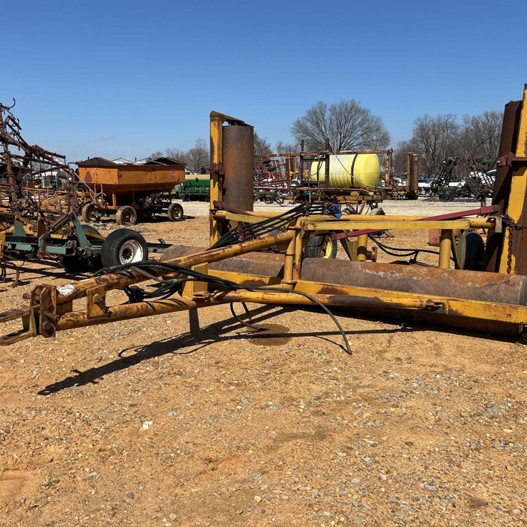 Holley 25' Pull Type Folding Roller