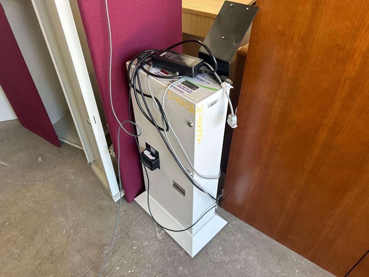 bill-and-coin-money-collector-machine-image-1