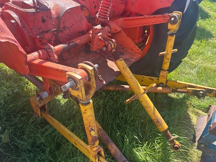 allis-chalmers-wd-tractor-image-13
