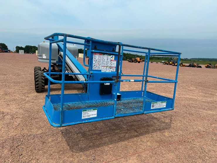 2008-genie-s40-image-32