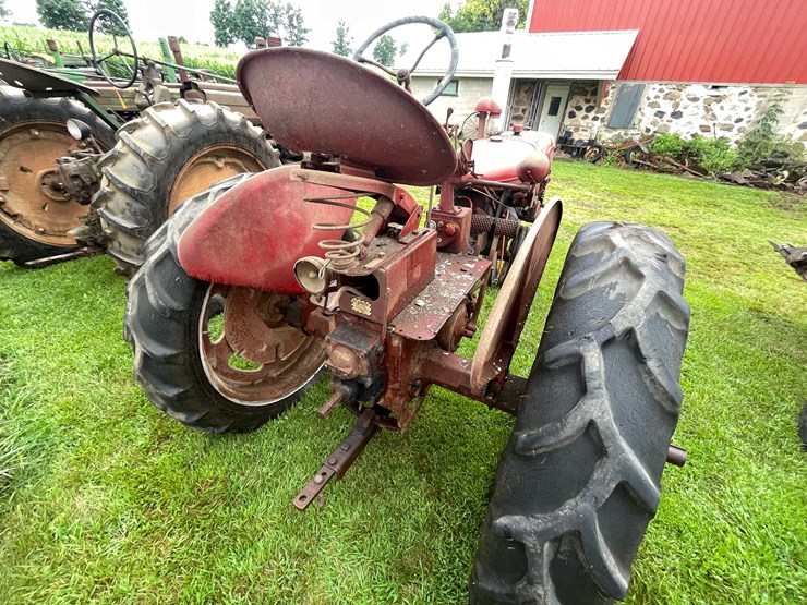 #6671-•-1946-ih-farmall-tractor-image-18