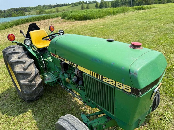 john-deere-2255-image-12
