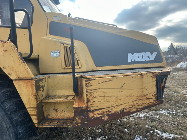 1999-moxy-mt36-image-39