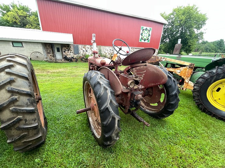 #6671-•-1946-ih-farmall-tractor-image-3