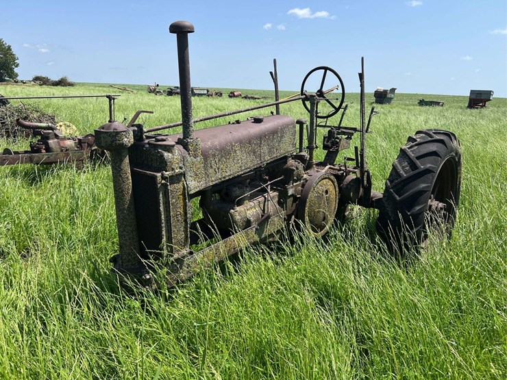 john-deere-model-a-image-1