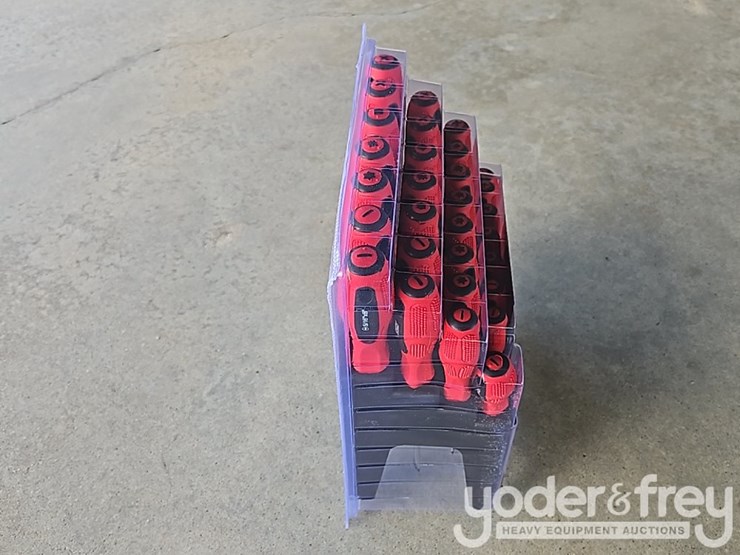 unused-30-pc-screwcriver-set-c/w-rack,-magnetic-tips-image-4