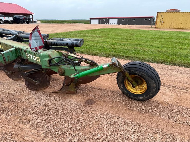 john-deere-2700-image-13