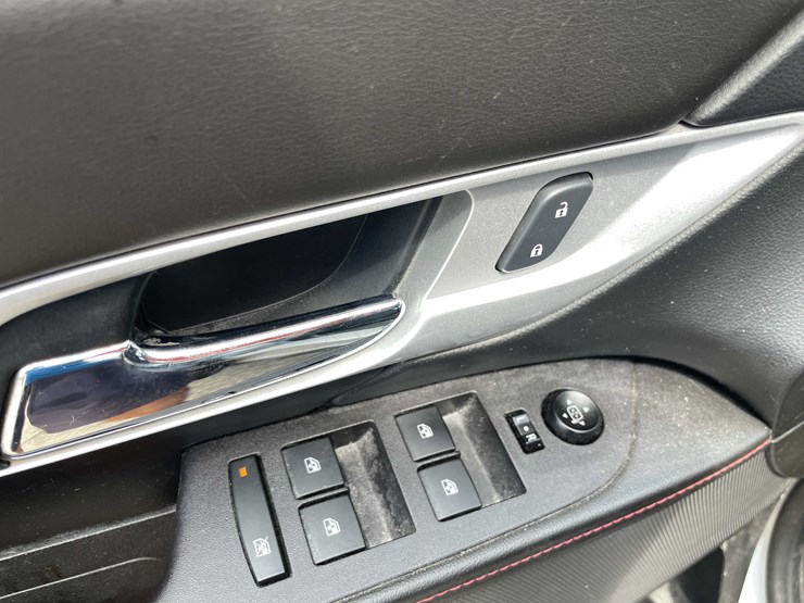 #1292-•-2015-gmc-terrain-awd-(has-wi-title)-(of)-image-26
