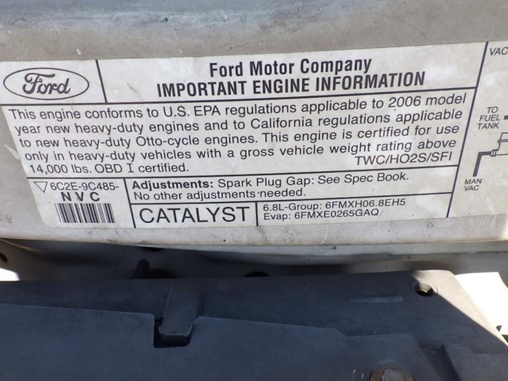2006-utility-van-image-28