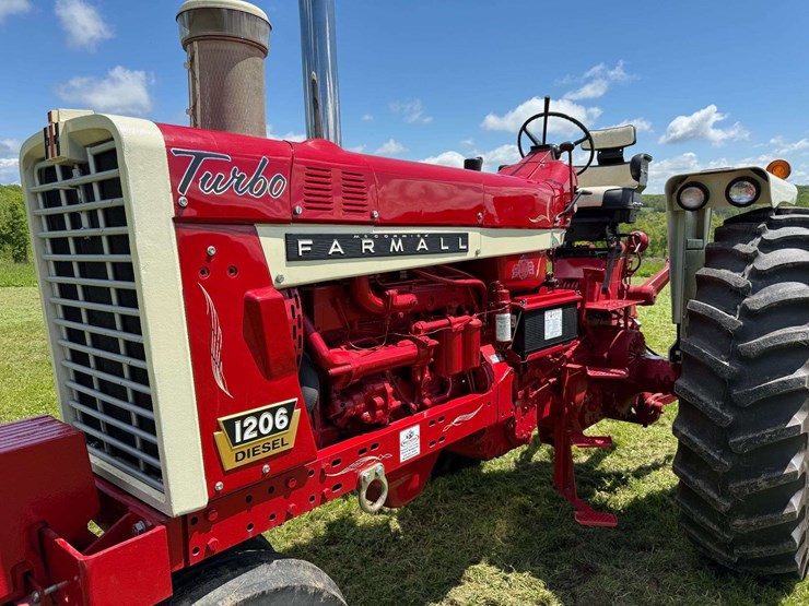 farmall-1206-image-11