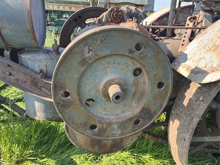 mccormick-deering-titan-10-20-image-39