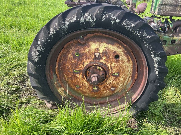 john-deere-model-b-image-35