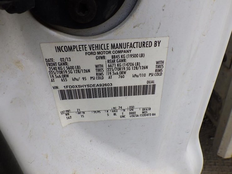 2013-ford-f550-image-34