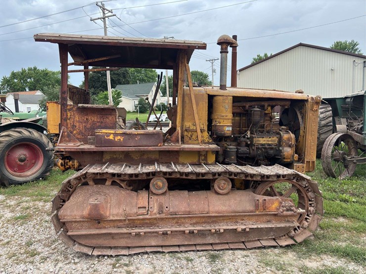 caterpillar-forty-diesel-crawler-image-6