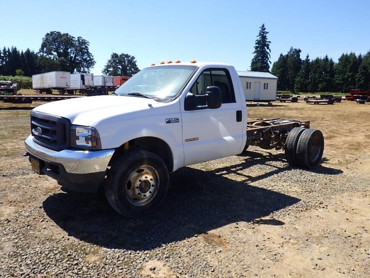 2004-ford-f550-image-1