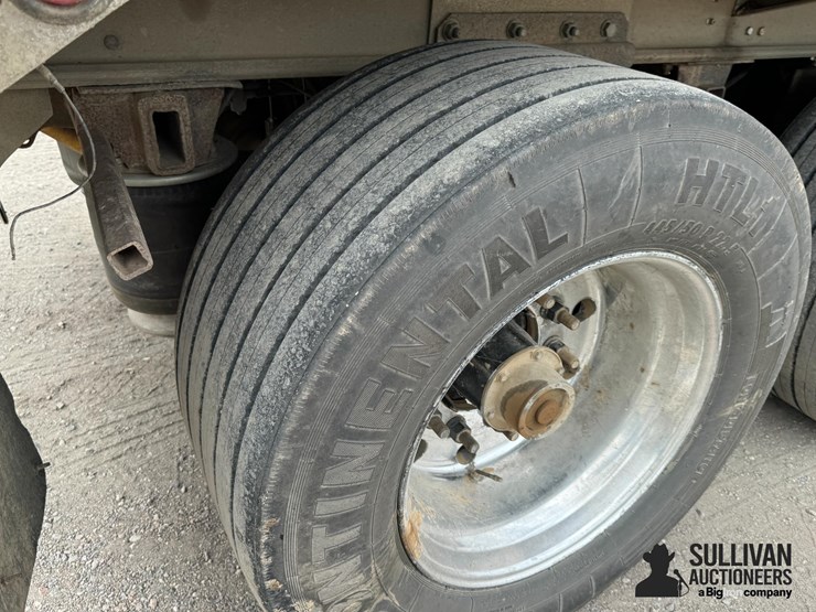 1979-city-t/a-side-dump-sugar-beet-trailer-image-13