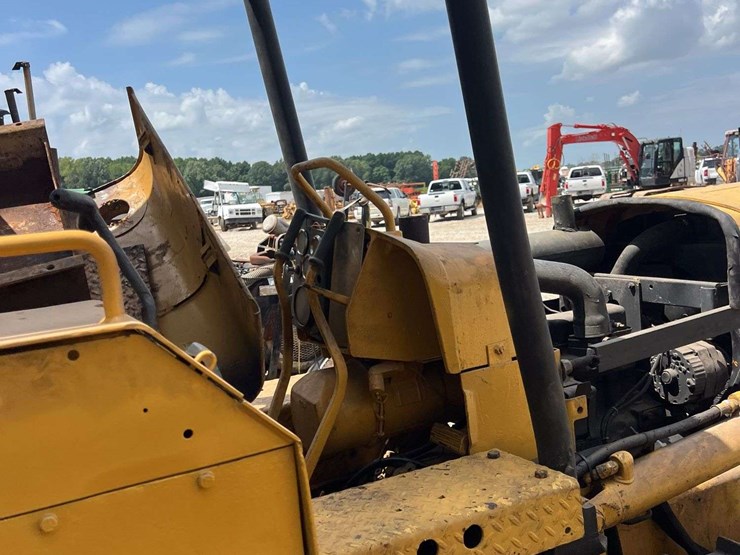 deere-350ce-image-16
