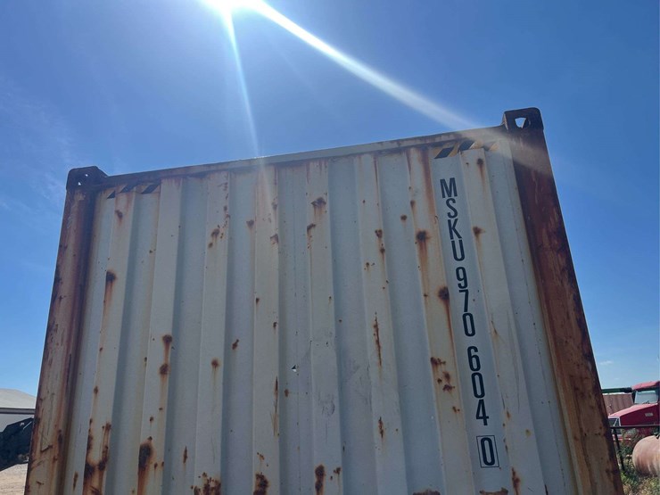 40’-shipping-container-image-16
