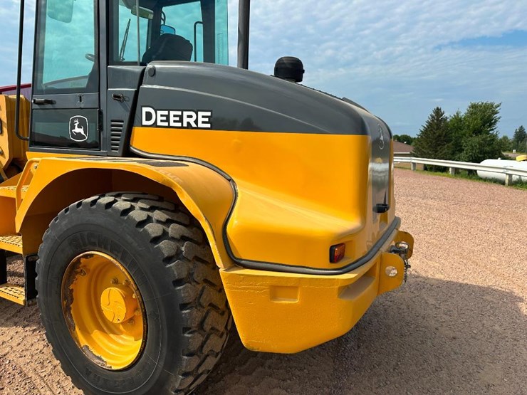 2014-deere-344k-image-22
