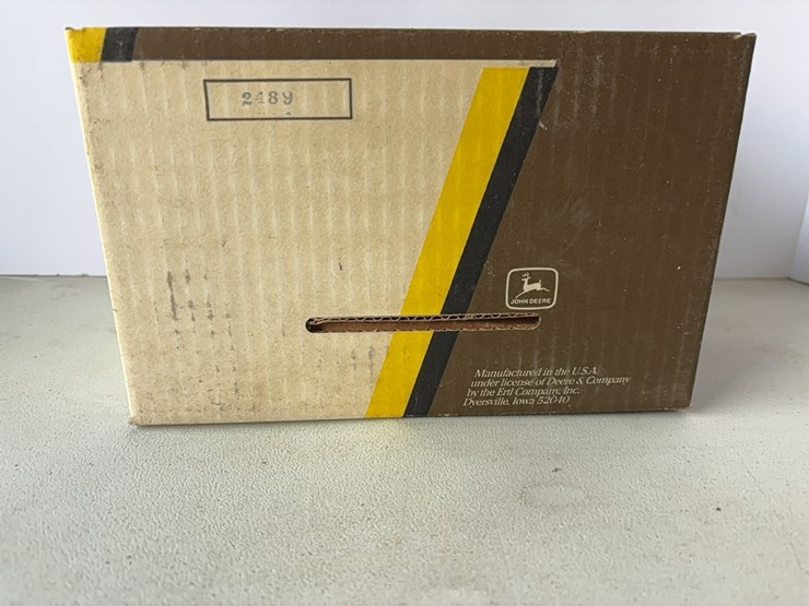 john-deere-collectors-edition-1958-model-“630-lp”-tractor-image-8