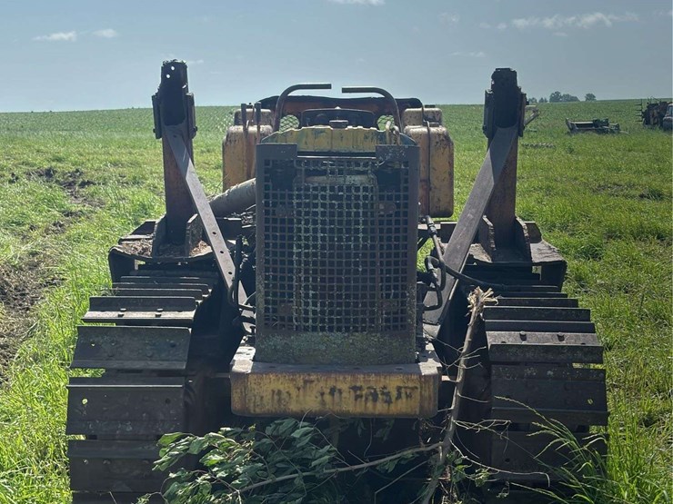 minneapolis-moline-crawler-image-8