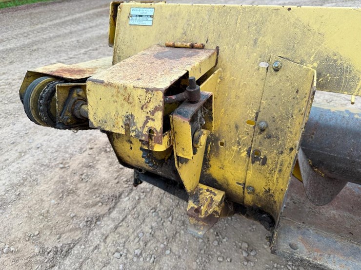 new-holland-790w-image-12