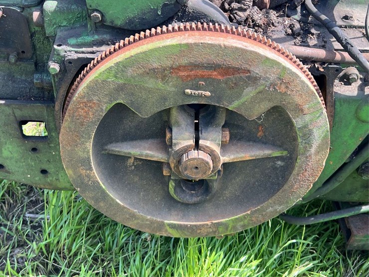 john-deere-70-image-38