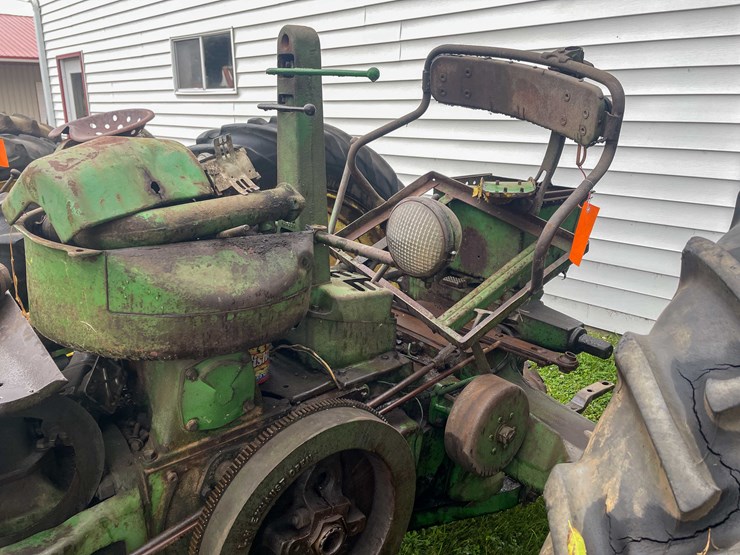 #6674-•-john-deere-parts-tractor-image-12