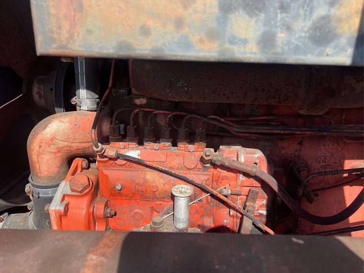 case-451-cab-tractor-w/-loader-*inop-image-24