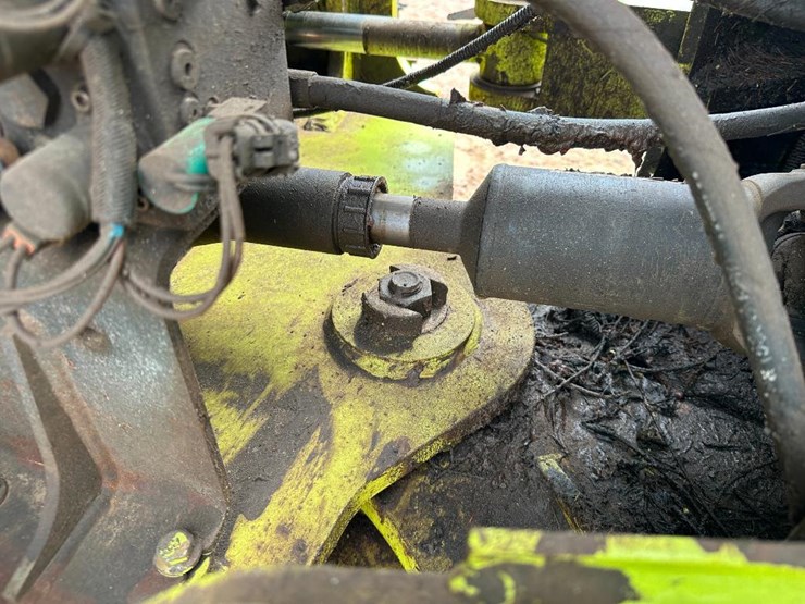 2010-deere-644k-image-24