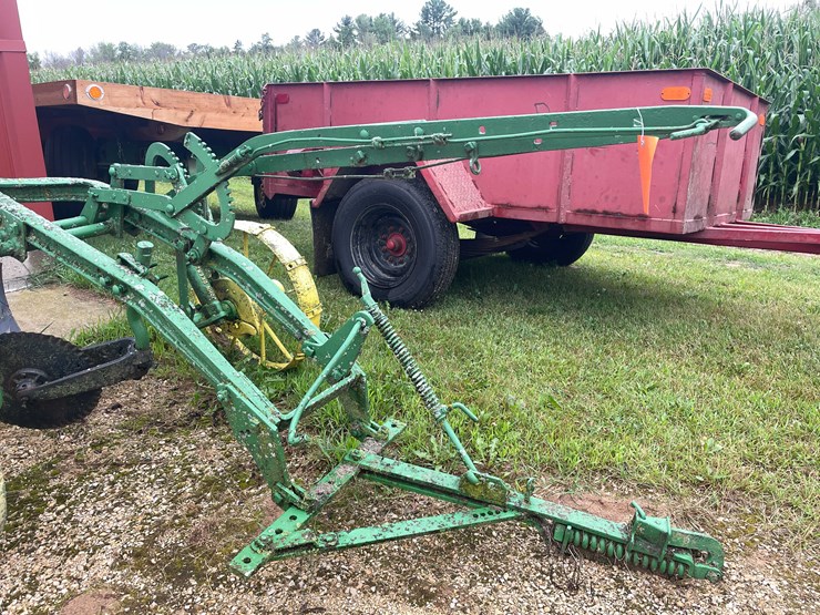 #6694-•-john-deere-moldboard-plow-image-7