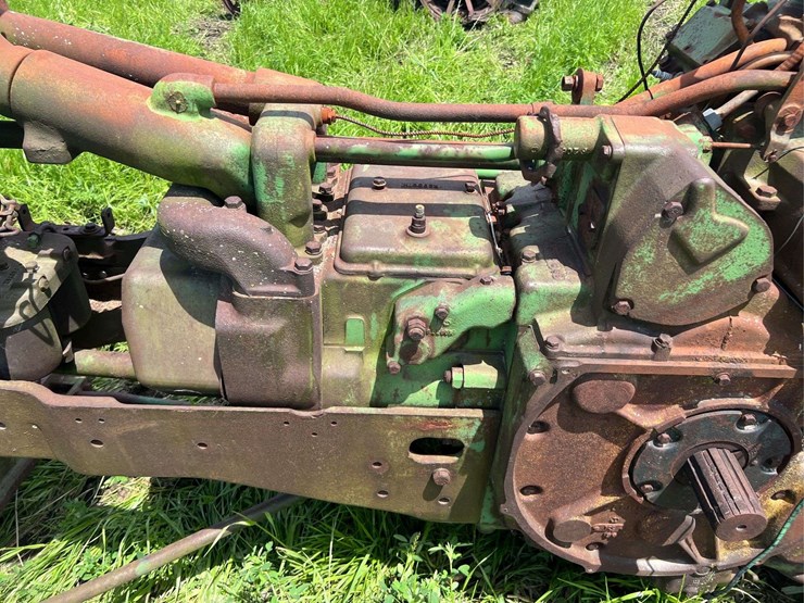 john-deere-720-standard-diesel-image-35