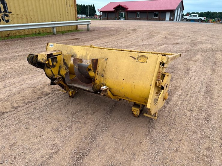 new-holland-790w-image-5