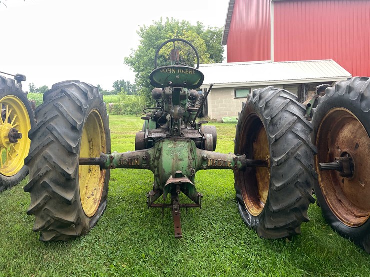 #6675-•-john-deere-parts-tractor-image-4