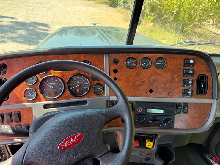2007-peterbilt-378-image-6