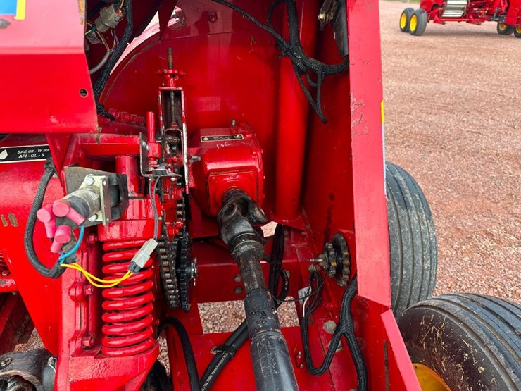 2013-new-holland-fp230-image-23