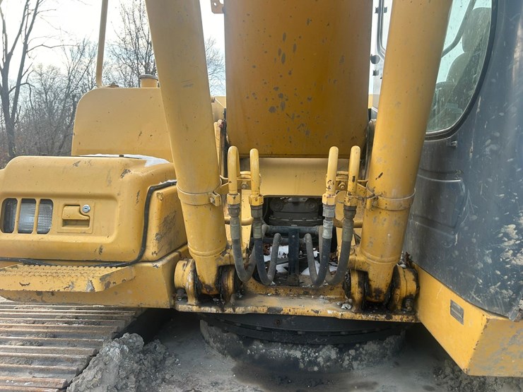 2003-deere-200c-lc-image-16