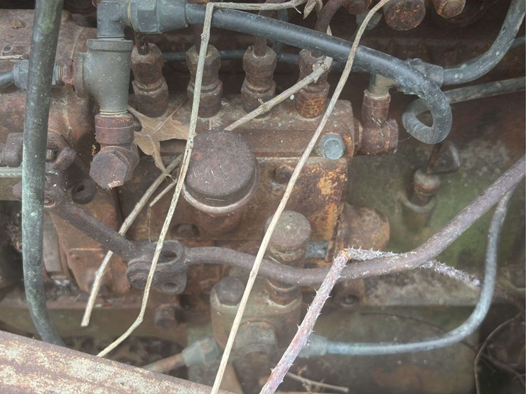 oliver-cleatrac-adh-crawler-image-27