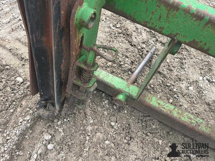 john-deere-3-prong-bale-spear-image-18