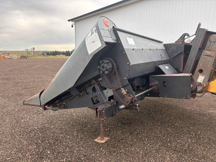 allis-chalmers-630a-corn-head-image-16